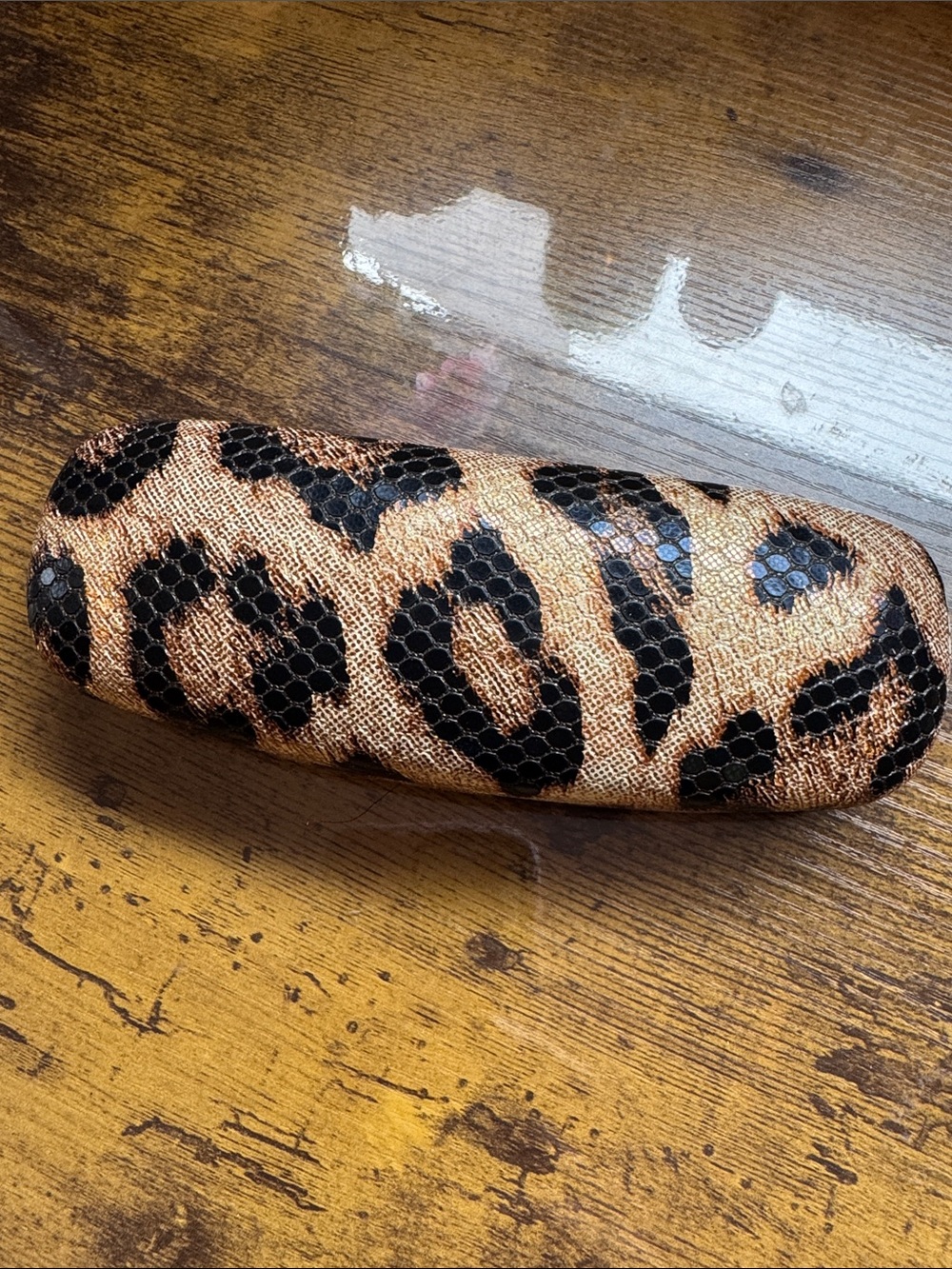 Foster Grant Leopard Print Glasses Case - Tan & Black